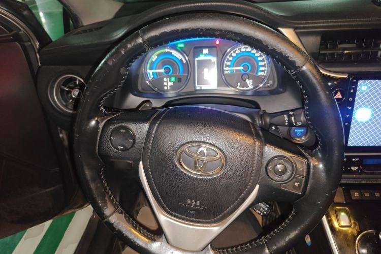 Used Toyota Corolla 2017 Revised Dual-Engine 1.8L E-CVT Elite Edition Steering Wheel