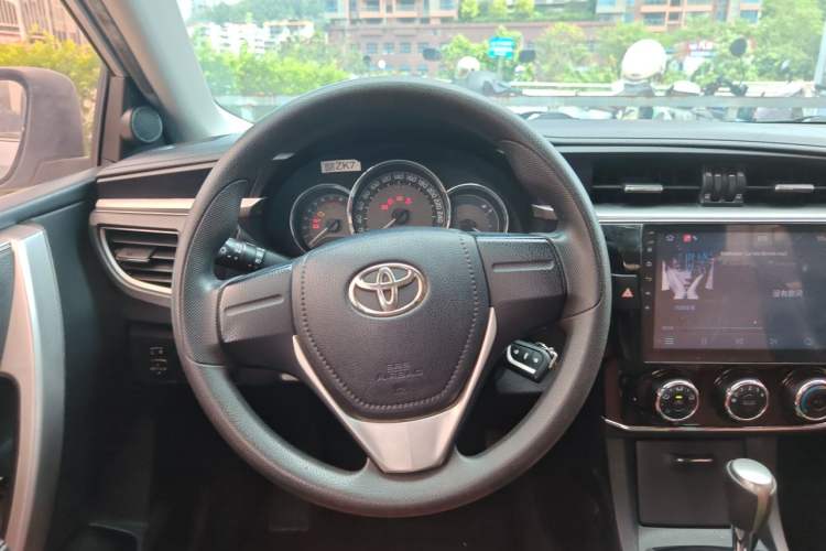 Used Toyota Corolla 2017 1.2T CVT GL-i Steering Wheel