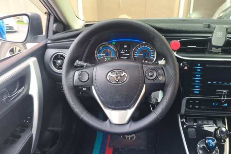 Used Toyota Corolla 2017 Revised Dual-Engine 1.8L E-CVT Elite Edition Steering Wheel