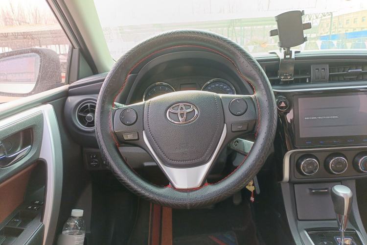 Used Toyota Corolla 2017 Revised Version 1.2T S-CVT GL-i Steering Wheel