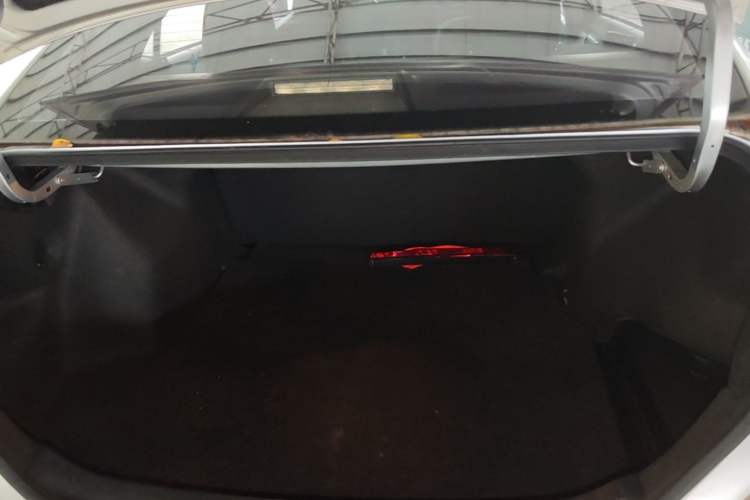 Used Toyota Corolla 2017 Revised Version 1.2T S-CVT GL Trunk