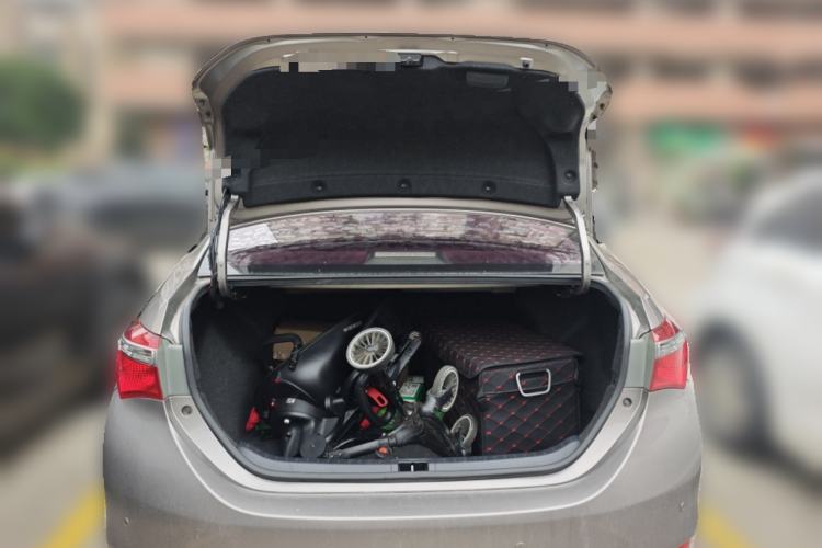 Used Toyota Corolla 2017 Revised Version 1.2T S-CVT GL Trunk