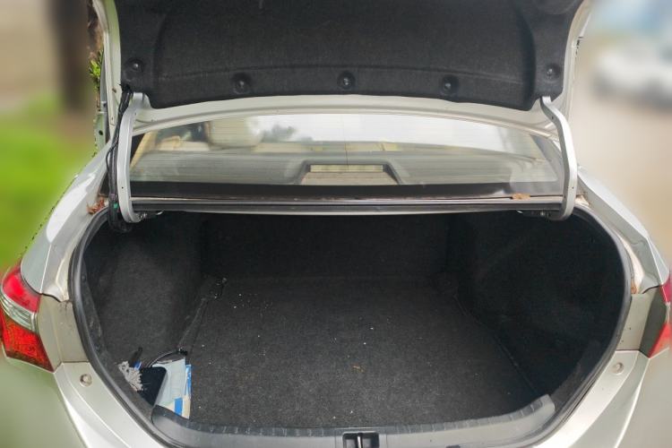 Used Toyota Corolla 2017 Revised Version 1.6L S-CVT GL Trunk