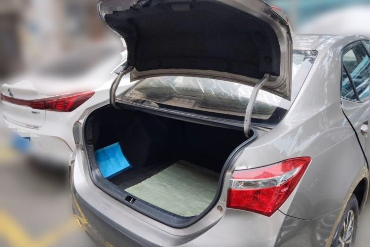 Used Toyota Corolla 2017 Revised Version 1.2T S-CVT GL Trunk