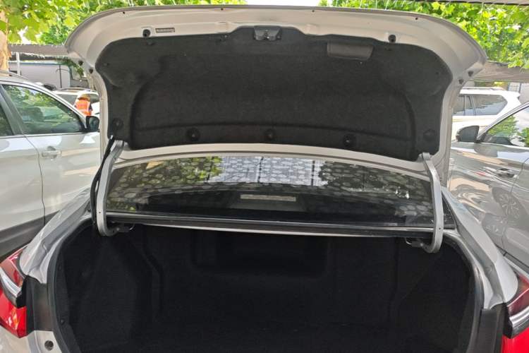 Used Toyota Corolla 2017 Revised Dual-Engine 1.8L E-CVT Elite Edition Trunk