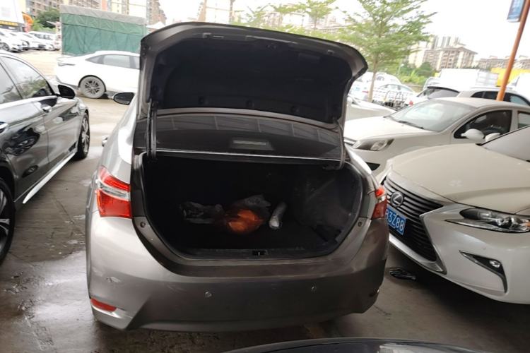 Used Toyota Corolla 2017 Revised Version 1.2T S-CVT GL Trunk
