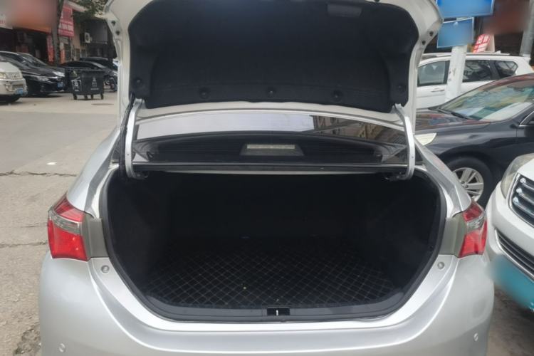 Used Toyota Corolla 2017 Revised Version 1.2T S-CVT GL Trunk