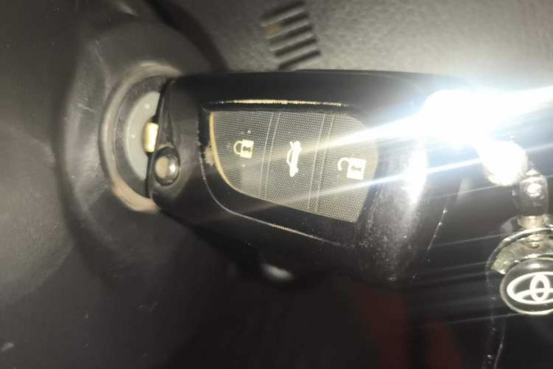 Used Toyota Corolla 2017 1.2T CVT GL Vehicle Key