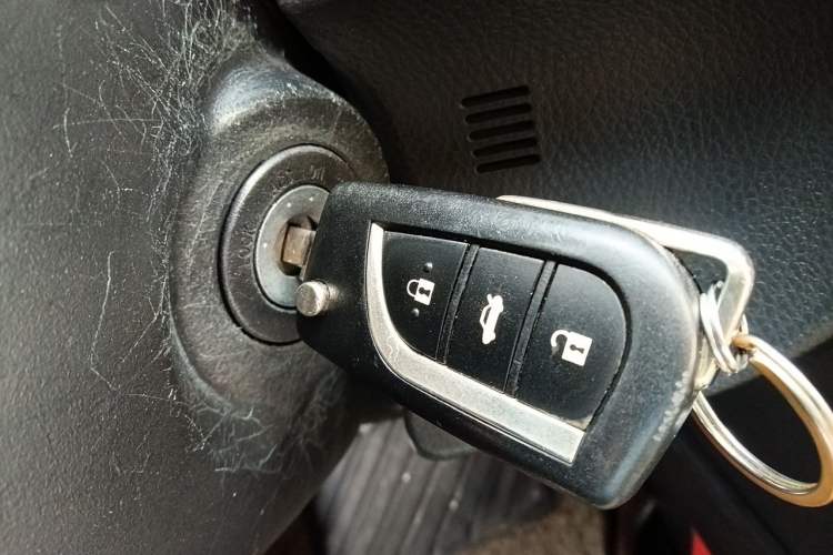 Used Toyota Corolla 2017 Revised Version 1.2T S-CVT GL-i Vehicle Key