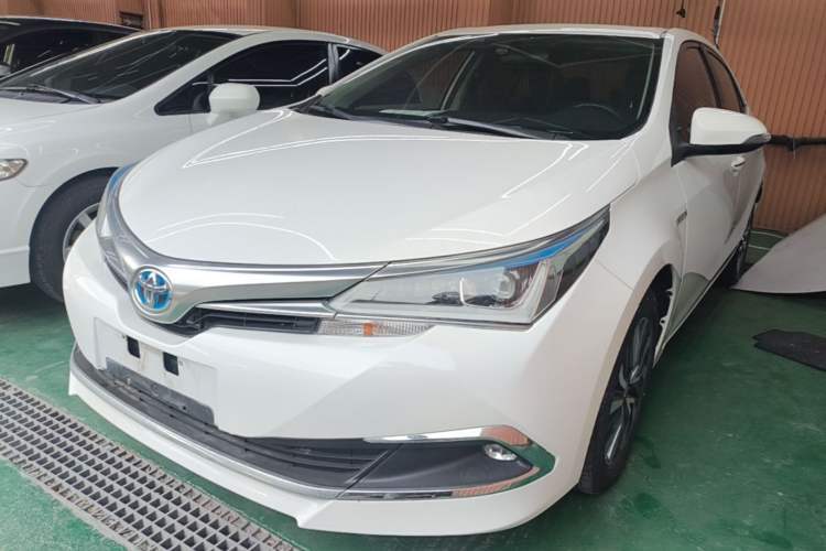 Used Toyota Corolla 2017 Revised Dual-Engine 1.8L E-CVT Leading Edition Guazi used car, China used car export, Used car for sale, Used  cars, Cheapest cars for sale