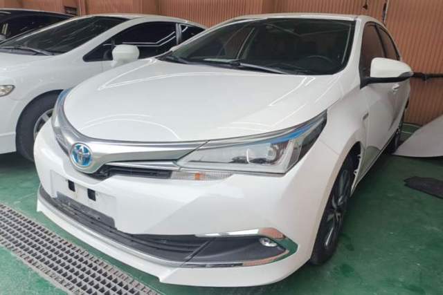 Used Toyota Corolla 2017 Revised Dual-Engine 1.8L E-CVT Leading Edition