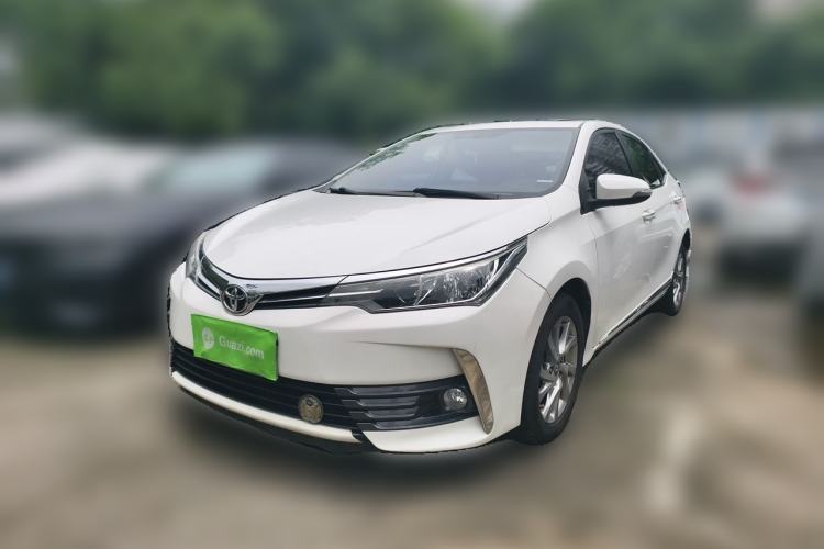 Used Toyota Corolla 2017 Revised Version 1.2T S-CVT GL-i Leather Edition Guazi used car, China used car export, Used car for sale, Used cars, Cheapest cars for sale
