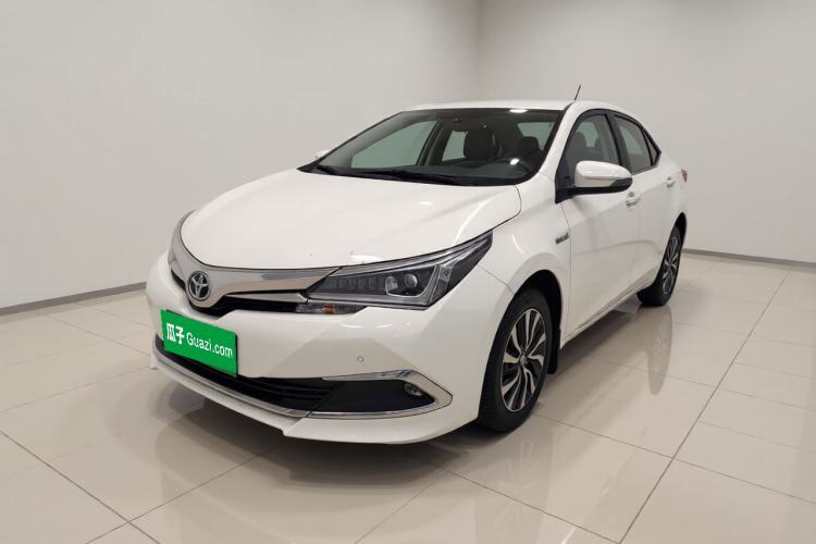 Toyota Corolla 2017 Revised Dual-Engine 1.8L E-CVT Elite Edition d’occasion Guazi used car, China used car export, Used car for sale, Used cars, Cheapest cars for sale