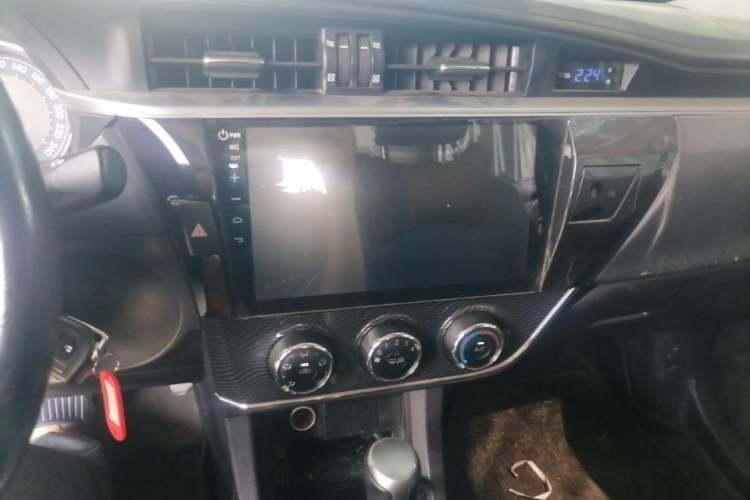 Used Toyota Corolla 2017 1.2T CVT GL-i Leather Edition Audio And AC Panel