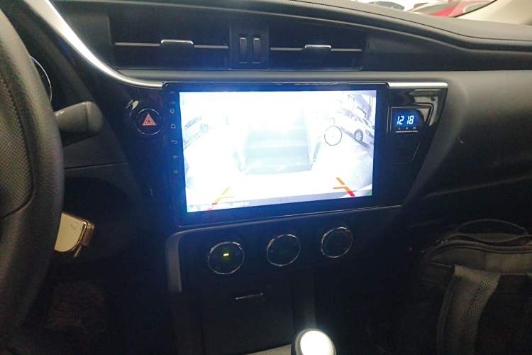 Used Toyota Corolla 2017 Revised Version 1.2T S-CVT GL Audio And AC Panel