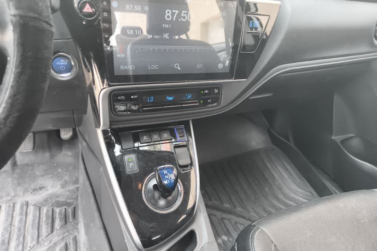 Used Toyota Corolla 2017 Revised Dual-Engine 1.8L E-CVT Elite Edition Audio And AC Panel