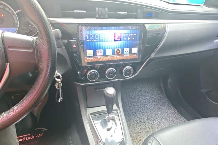 Used Toyota Corolla 2017 1.2T CVT GL Audio And AC Panel