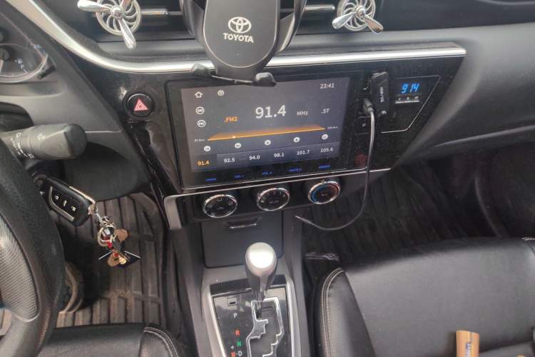 Used Toyota Corolla 2017 Revised Version 1.2T S-CVT GL-i Audio And AC Panel