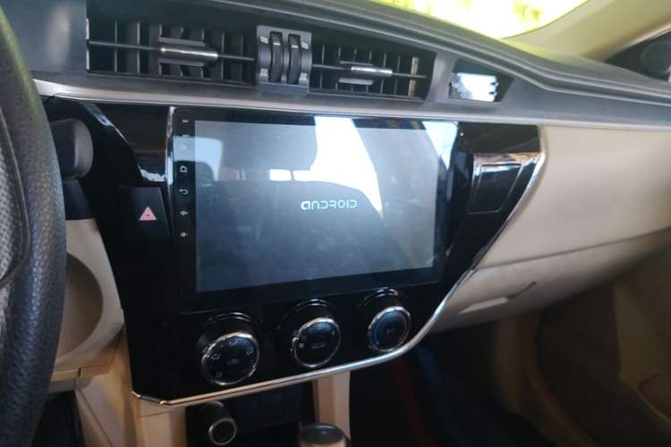 Used Toyota Corolla 2017 1.6L CVT GL Audio And AC Panel