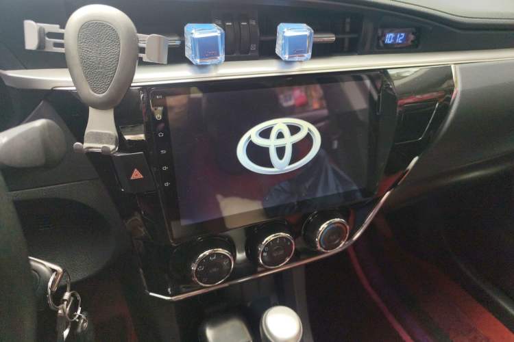 Used Toyota Corolla 2017 Revised Version 1.6L S-CVT GL Audio And AC Panel