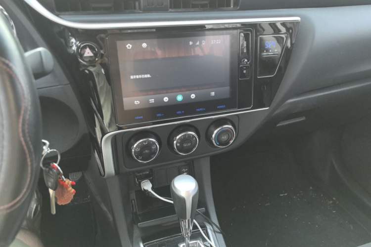 Used Toyota Corolla 2017 Revised Version 1.2T S-CVT GL-i Audio And AC Panel
