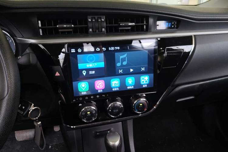 Used Toyota Corolla 2017 1.2T CVT GL Audio And AC Panel
