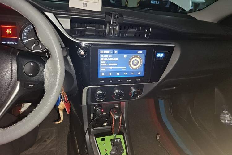 Used Toyota Corolla 2017 Revised Version 1.2T S-CVT GL-i Audio And AC Panel