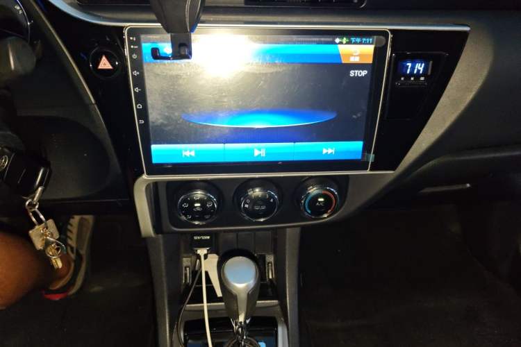 Used Toyota Corolla 2017 Revised Version 1.2T S-CVT GL Audio And AC Panel