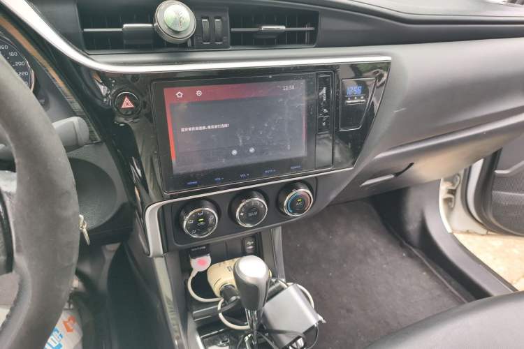 Used Toyota Corolla 2017 Revised Version 1.2T S-CVT GL-i Leather Edition Audio And AC Panel