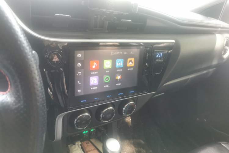 Used Toyota Corolla 2017 Revised Version 1.2T S-CVT GL-i Audio And AC Panel