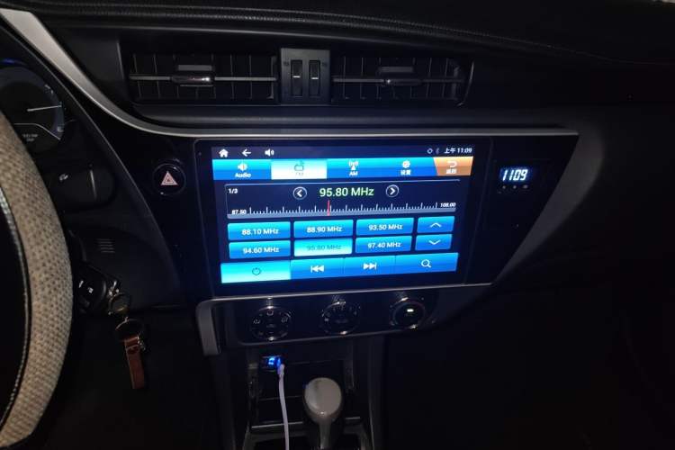 Used Toyota Corolla 2017 Revised Version 1.2T S-CVT GL Audio And AC Panel