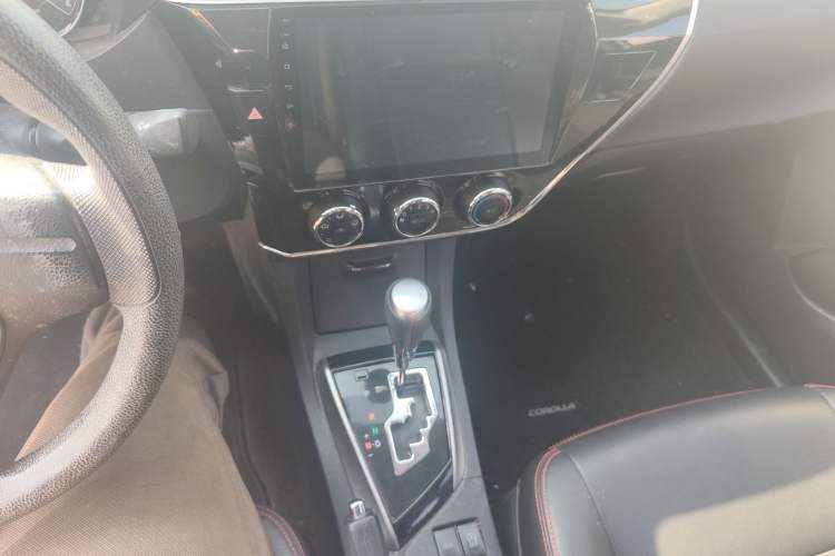 Used Toyota Corolla 2017 1.2T CVT GL Audio And AC Panel