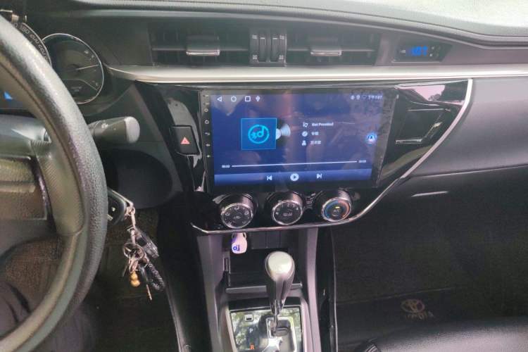 Used Toyota Corolla 2017 Revised Version 1.6L S-CVT GL Audio And AC Panel