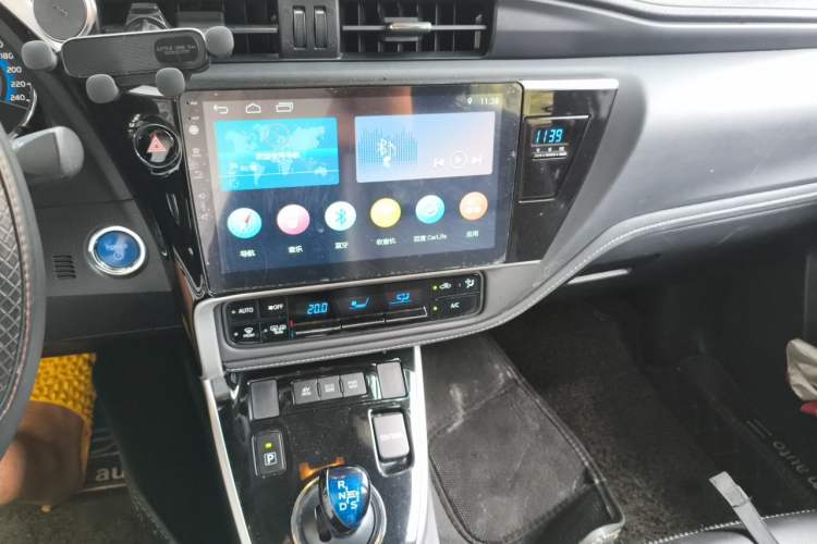 Used Toyota Corolla 2017 Revised Dual-Engine 1.8L E-CVT Leading Edition Audio And AC Panel