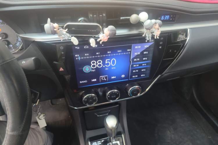 Used Toyota Corolla 2017 1.2T CVT GL-i Audio And AC Panel