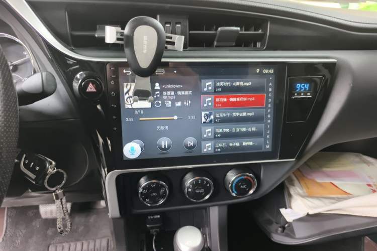 Used Toyota Corolla 2017 Revised Version 1.2T S-CVT GL Audio And AC Panel