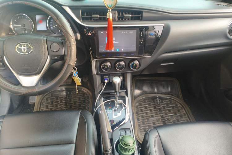 Used Toyota Corolla 2017 Revised Version 1.2T S-CVT GL Audio And AC Panel