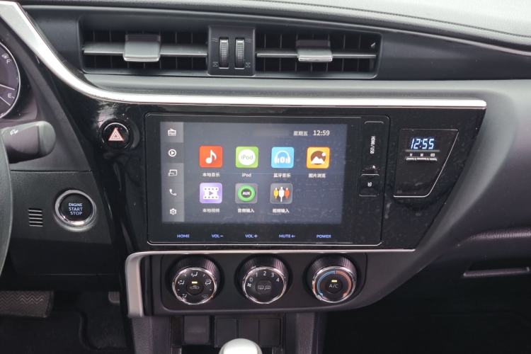 Used Toyota Corolla 2017 Revised Version 1.2T S-CVT GL Audio And AC Panel
