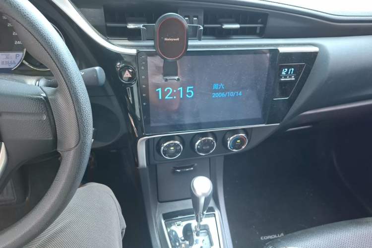 Used Toyota Corolla 2017 Revised Version 1.2T S-CVT GL Audio And AC Panel