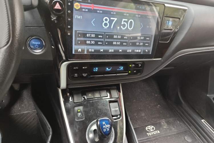 Used Toyota Corolla 2017 Revised Dual-Engine 1.8L E-CVT Leading Edition Audio And AC Panel