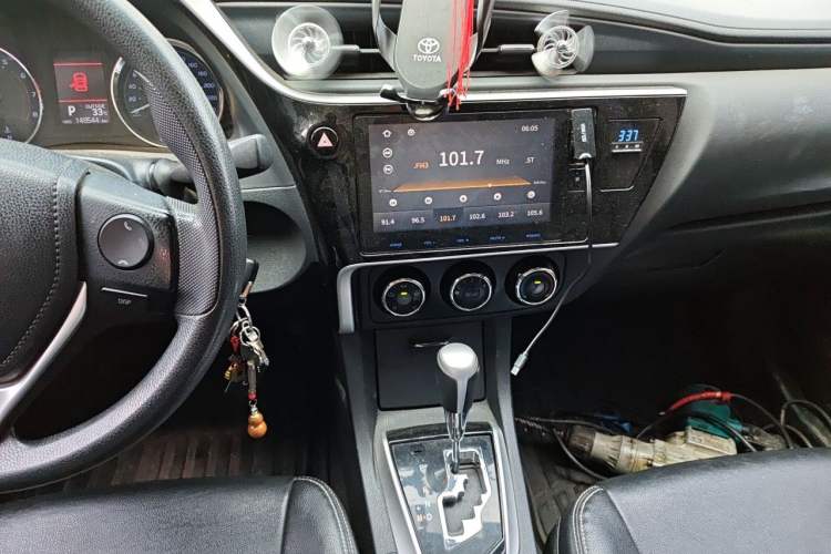 Used Toyota Corolla 2017 Revised Version 1.2T S-CVT GL-i Audio And AC Panel