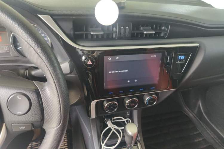 Used Toyota Corolla 2017 Revised Version 1.2T S-CVT GL-i Audio And AC Panel