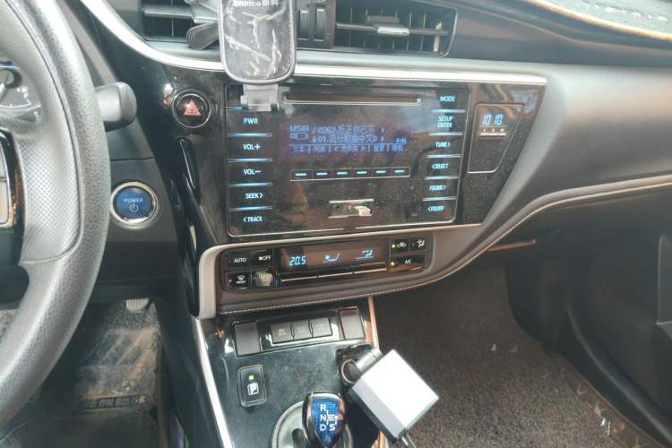 Used Toyota Corolla 2017 Revised Dual-Engine 1.8L E-CVT Leading Edition Audio And AC Panel