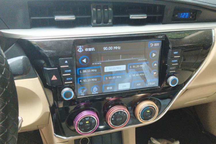 Used Toyota Corolla 2017 1.2T CVT GL Audio And AC Panel
