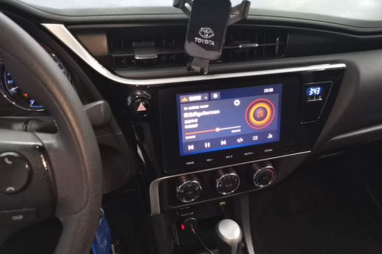 Used Toyota Corolla 2017 Revised Version 1.2T S-CVT GL-i Audio And AC Panel