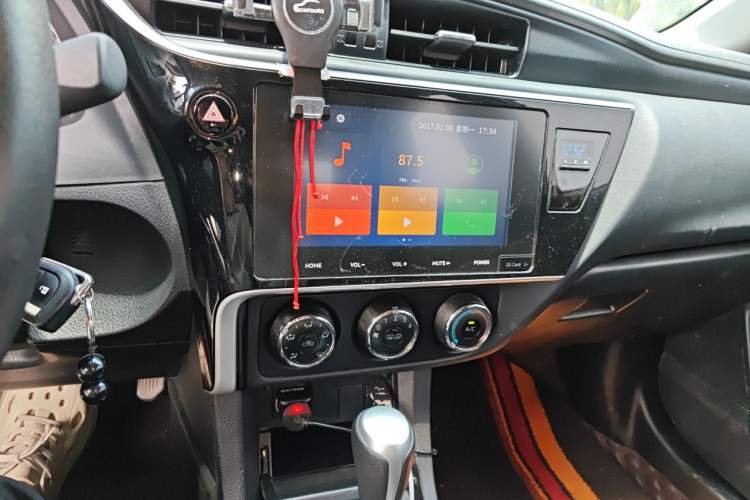 Used Toyota Corolla 2017 Revised Version 1.2T S-CVT GL-i Audio And AC Panel