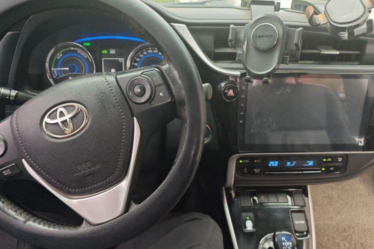Used Toyota Corolla 2017 Revised Dual-Engine 1.8L E-CVT Elite Edition Audio And AC Panel