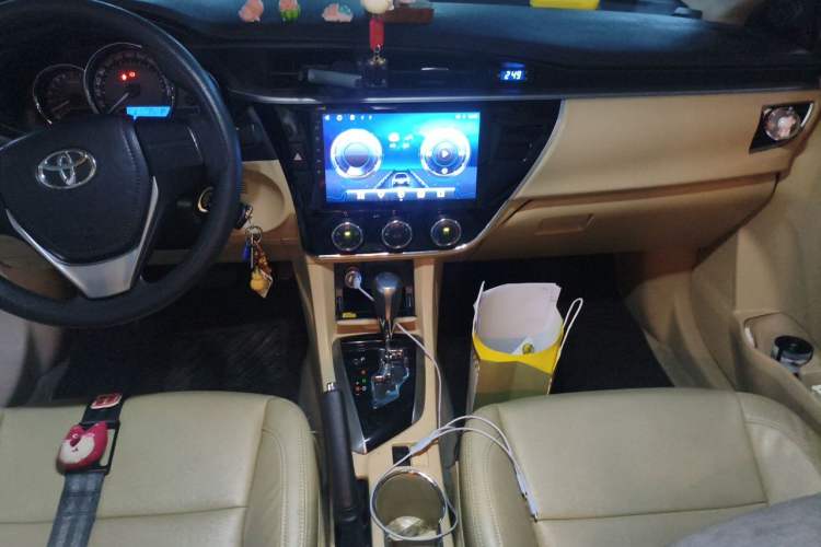 Used Toyota Corolla 2017 1.6L CVT GL Audio And AC Panel