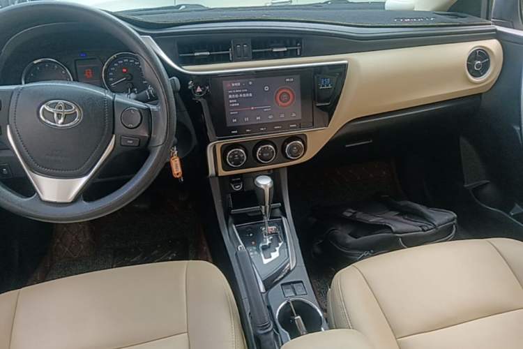 Used Toyota Corolla 2017 Revised Version 1.2T S-CVT GL-i Audio And AC Panel