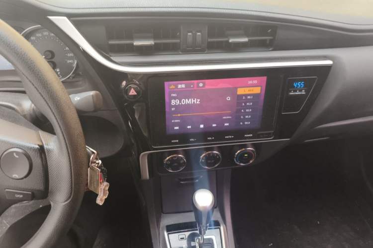 Used Toyota Corolla 2017 Revised Version 1.2T S-CVT GL-i Audio And AC Panel